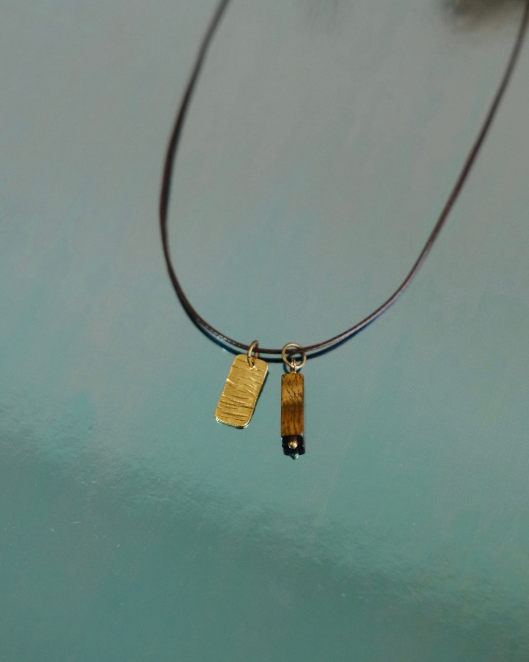 NARRA in tsokolate necklace
